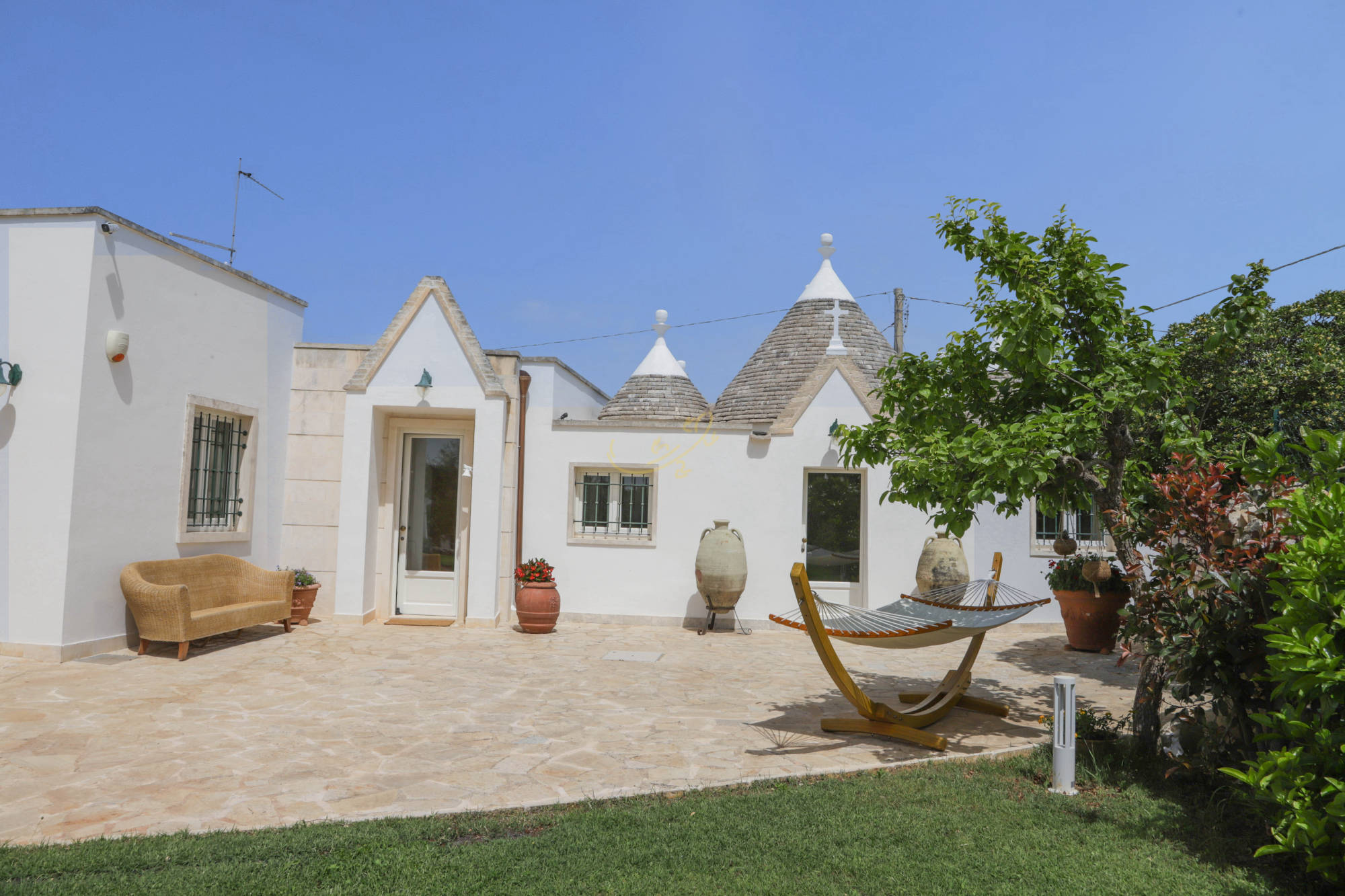 relax giardino trulli greta casa vacanze puglia