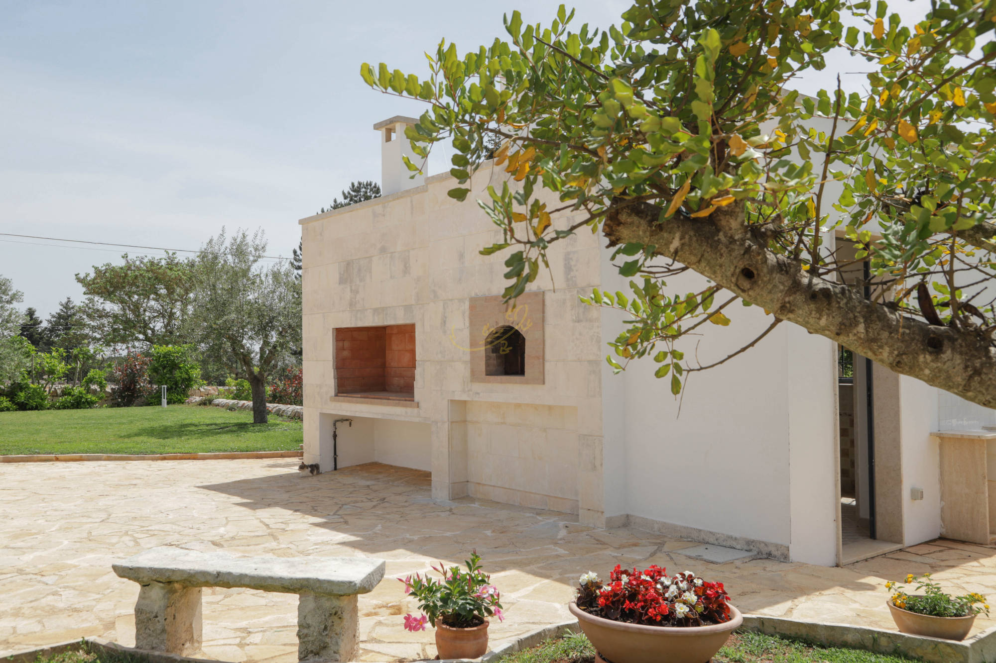 forno legna barbeque giardino trulli greta casa vacanze puglia