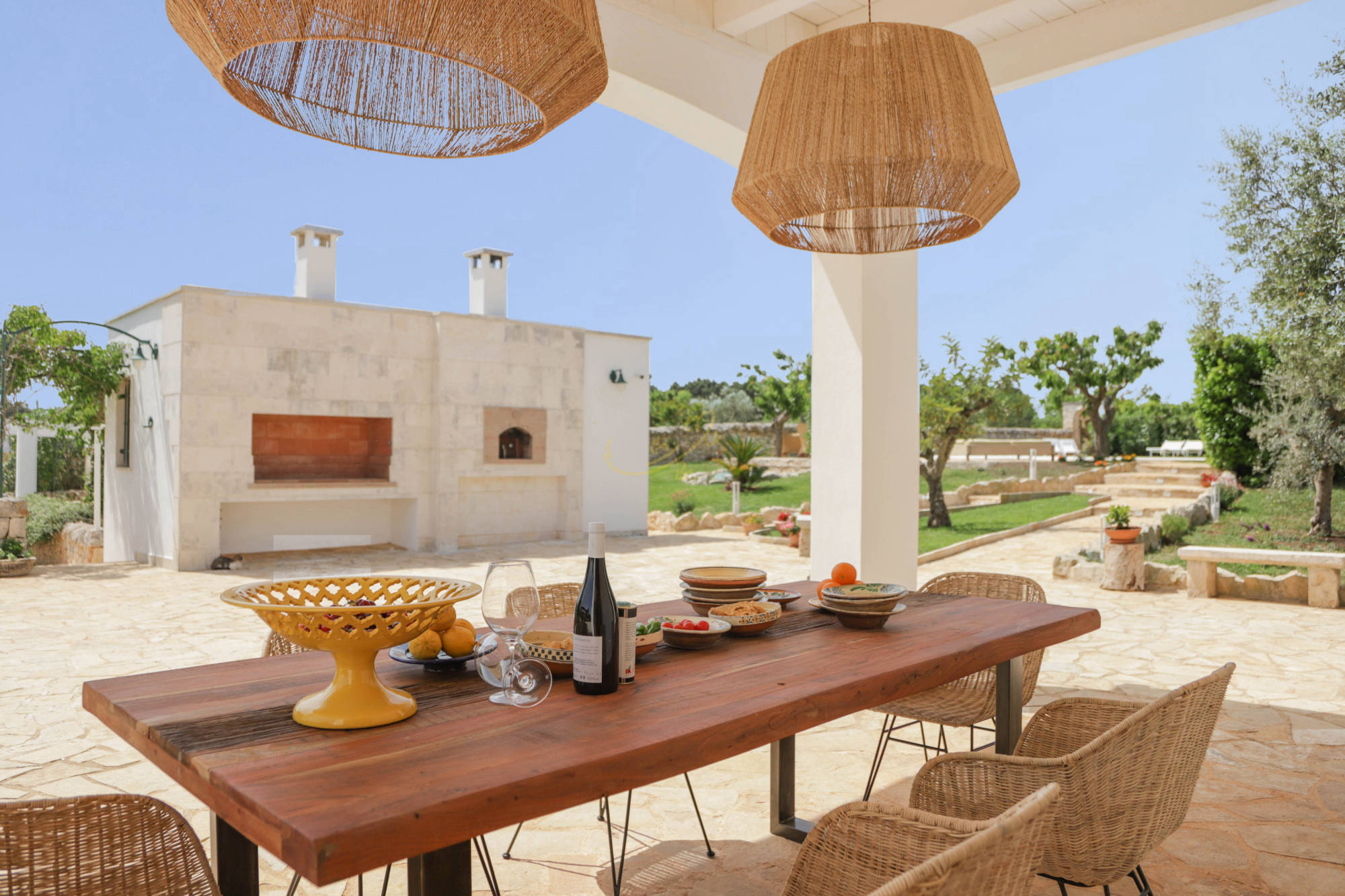 veranda forno legna trulli greta casa vacanze puglia